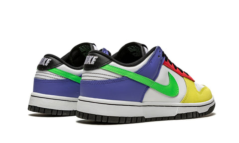 Nike Dunk Low Green Strike (W)